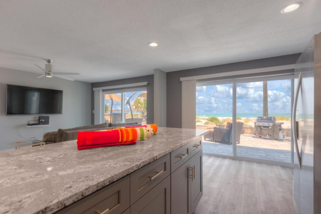 Sea La Vie Beach Oceanfront Patio Pet Friendly Jacksonville Beach Eksteriør bilde