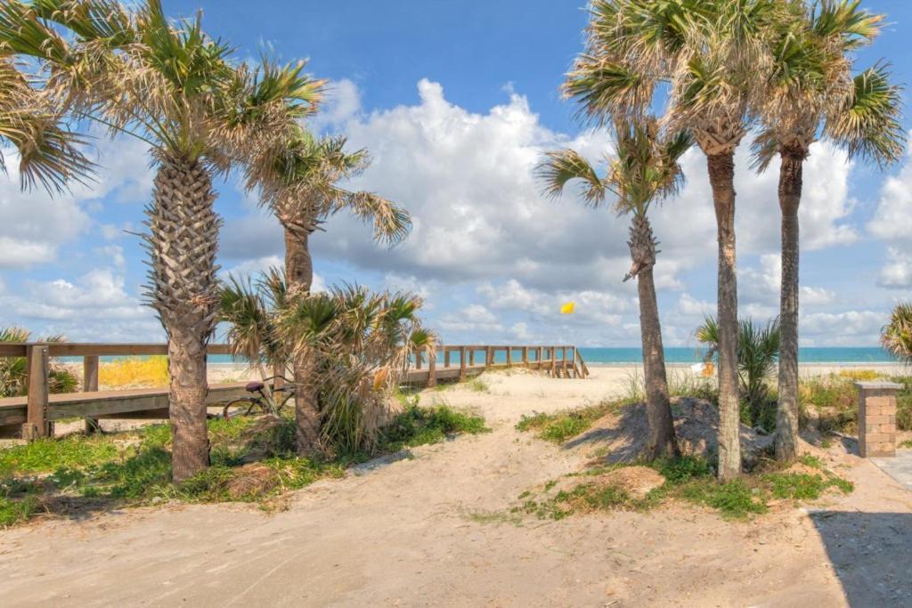 Sea La Vie Beach Oceanfront Patio Pet Friendly Jacksonville Beach Eksteriør bilde